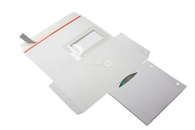 Enveloppes en carton avec espace pour stockage de médias - repliée vers l'extérieur (photo 1 de 4)